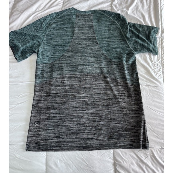 Lululemon Men's Swiftly Tech Crewneck Short Sleeve Tee Size Large Green Gray EUC - Picture 7 of 8